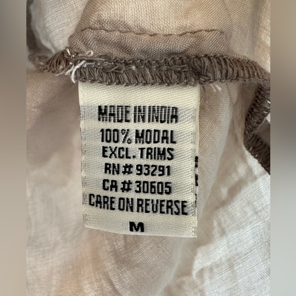 dylan clothing, Medium, Women’s Embroidered Top - Picture 8 of 9